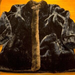 Cozy Black Teddy Jacket with Plush Texture